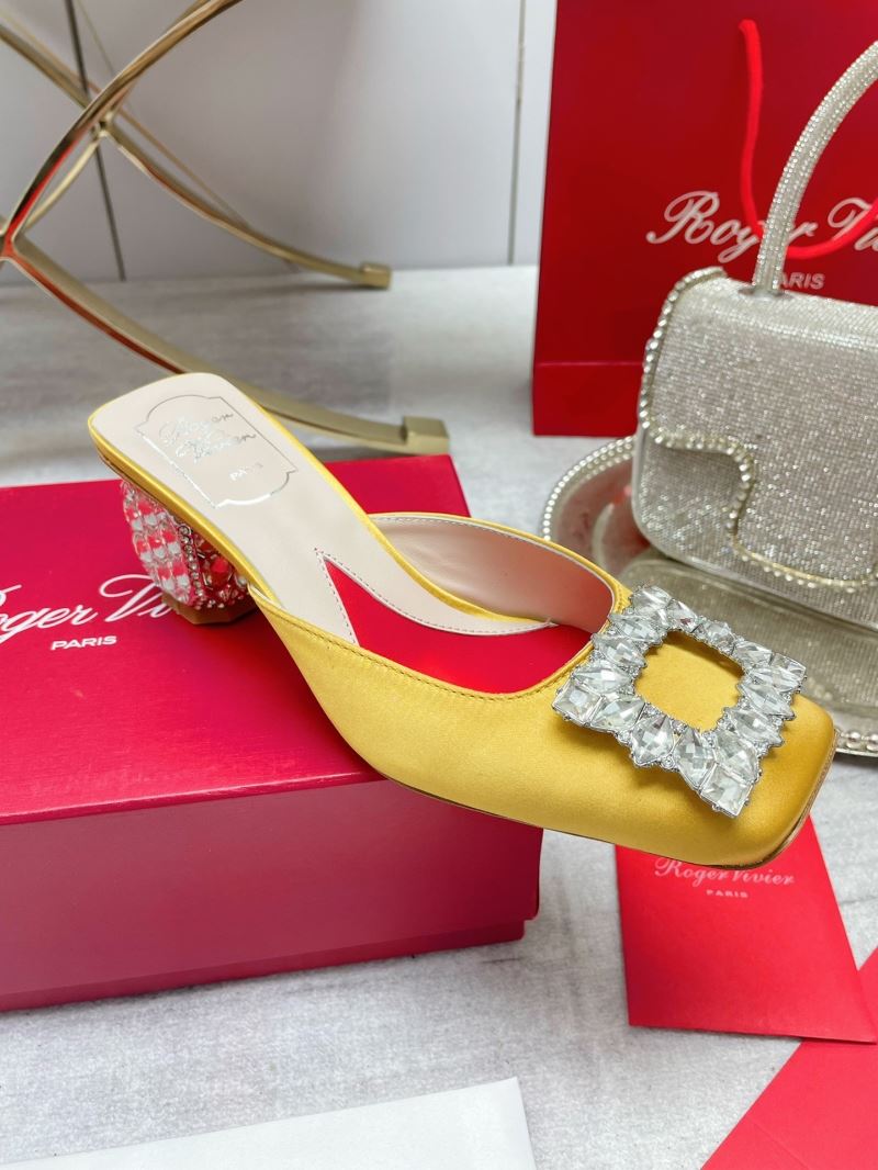 Roger Vivier flat shoes